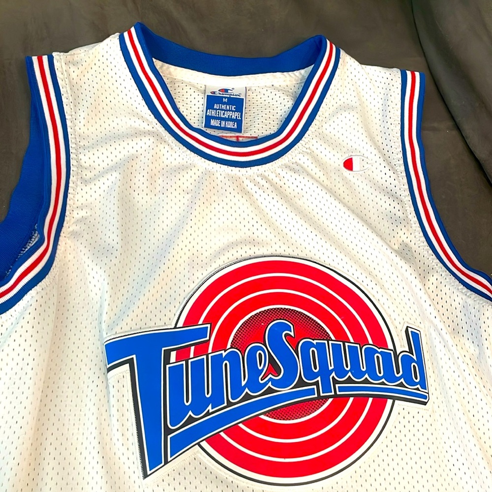 Tune Squad Bugs Bunny medium jersey